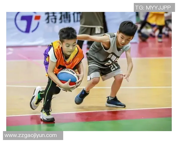 余嘉豪的成长之路与篮球梦想的追逐历程解析