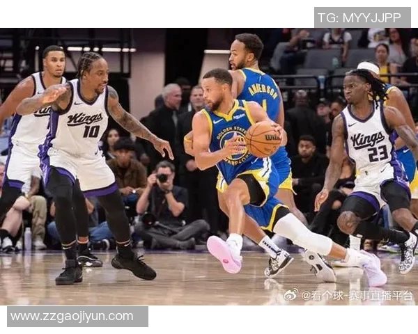勇士主场强势击败国王122比103展现冠军实力