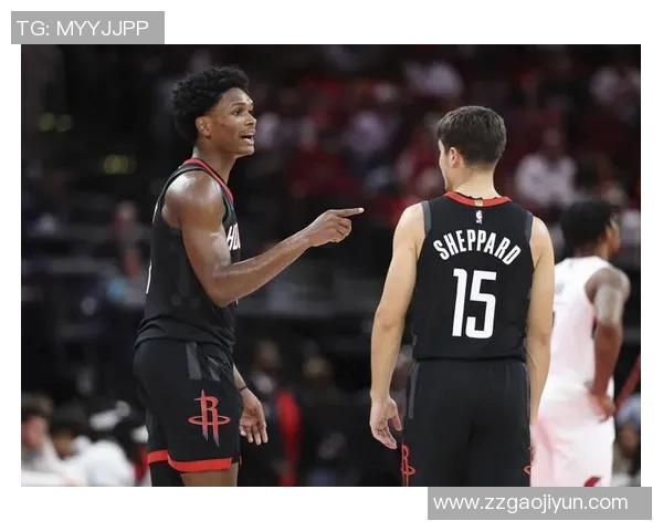 火箭队与太阳队精彩对决全场录像回顾3月1日比赛精彩瞬间分析