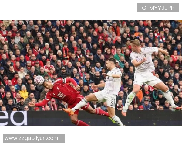 詹俊解说巴黎对曼联精彩对决全场回顾与战术分析