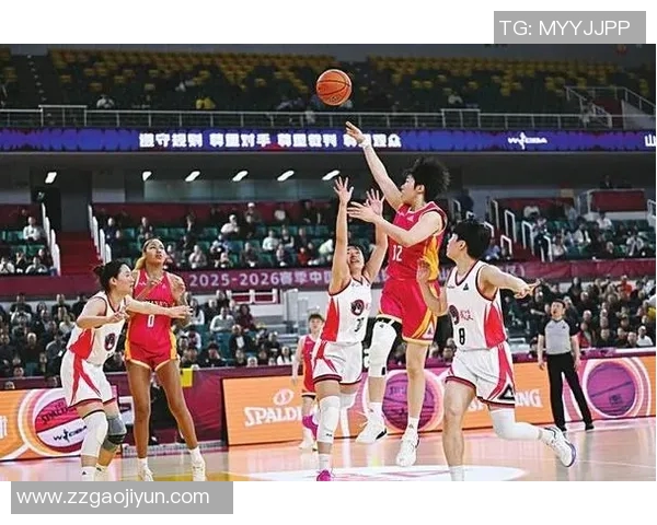 上海女篮与山西女篮激战正酣谁将赢得这场巅峰对决的胜利 上海女篮与山西女篮激战正酣谁将赢得这场巅峰对决的胜利